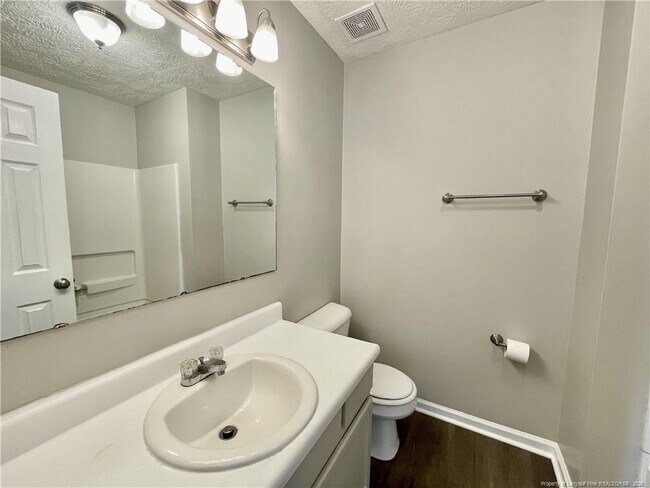 Building Photo - 184 Brandywood Ct