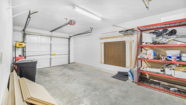 Building Photo - UPDATED 2BR/2.5 BA Condo with Garage in th...