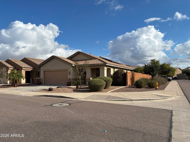 Building Photo - 8011 S 70th Dr