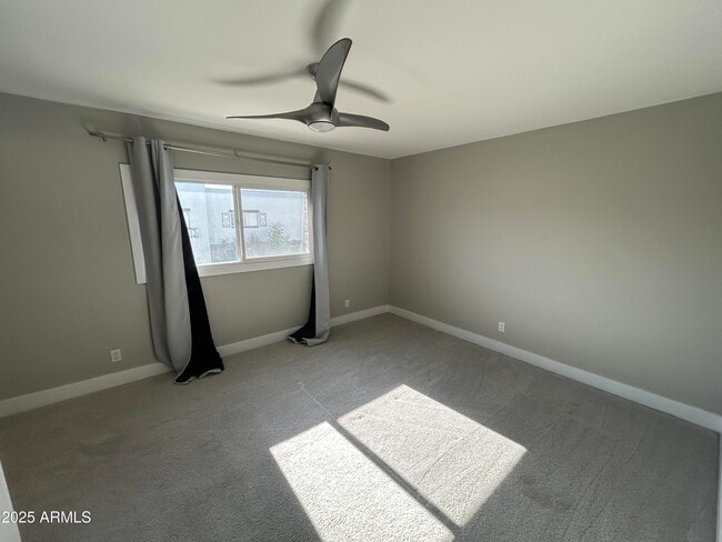 Building Photo - 2927 E Fairmount Ave