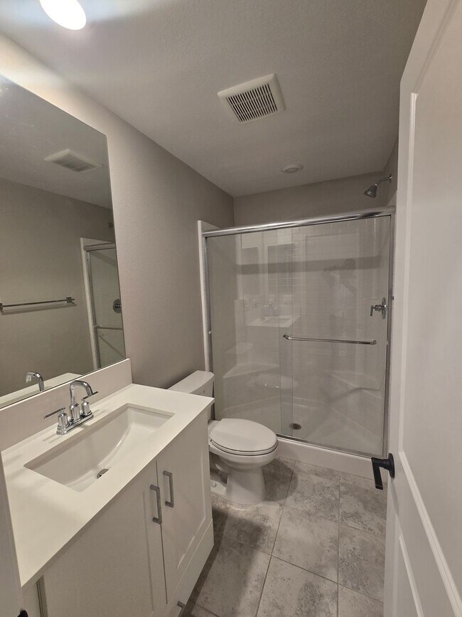Building Photo - Fresh, Fun & Fully Loaded! 1681 Whitmore L...