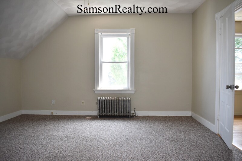 Building Photo - 180 S Clarendon St