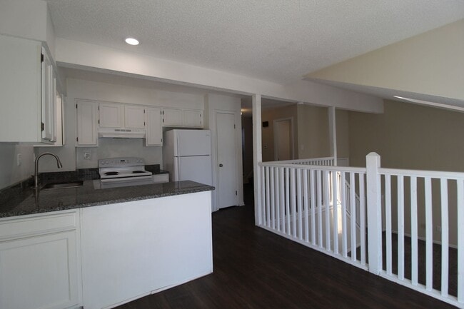 Building Photo - April FREE On This Fully Remodeled 2 Bedroom 1.5 Bath Duplex In Olathe