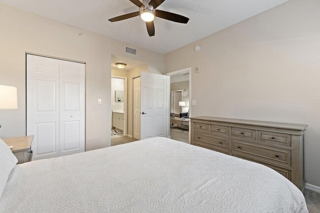 Building Photo - 2809 Amalei Dr