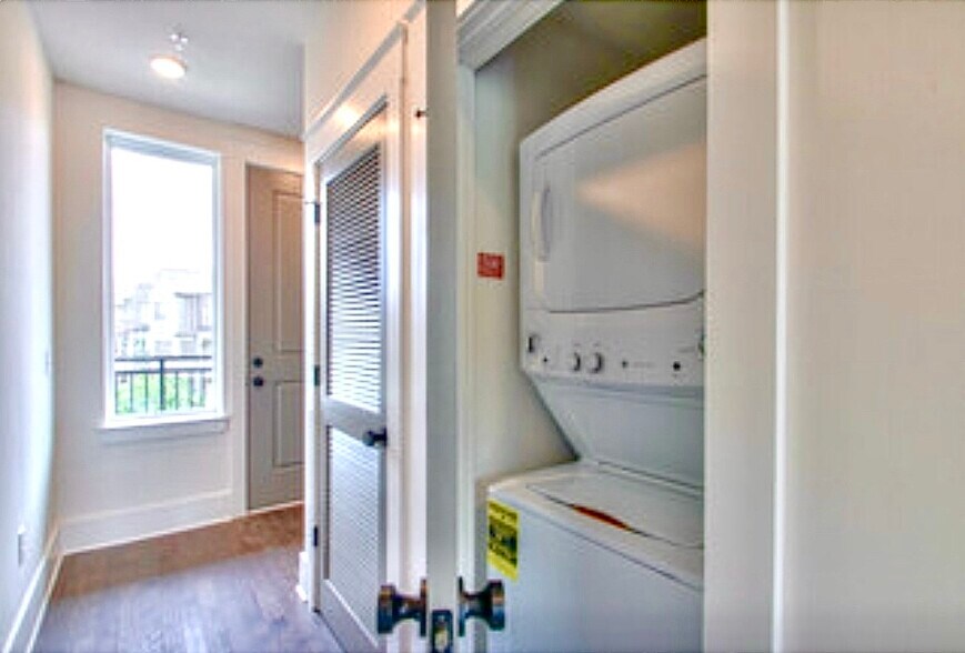 Building Photo - 1507 Porter Rd