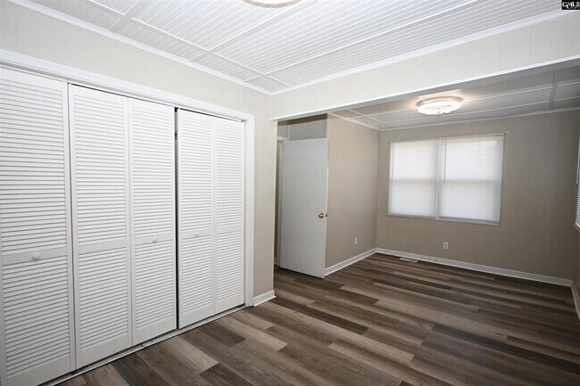 Building Photo - 140 Barrett's Way