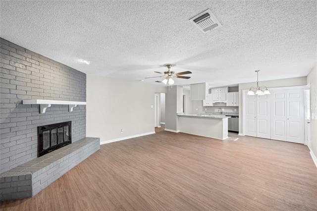 Building Photo - 565 Park Center Blvd