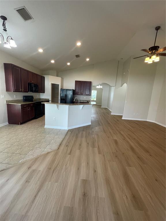 Building Photo - 3849 Washburn Pl