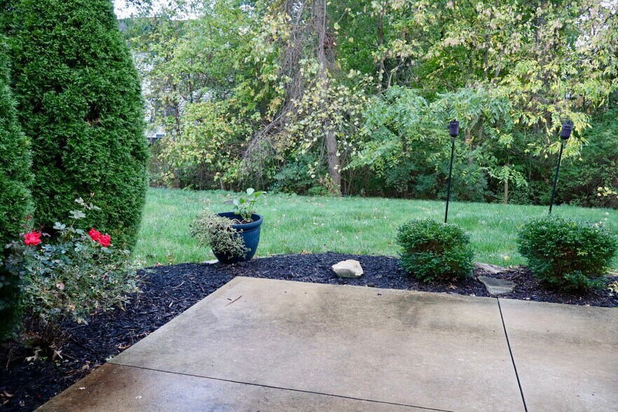 PRIVATE WOODED BACKYARD - 6215 Prairiefire Ave