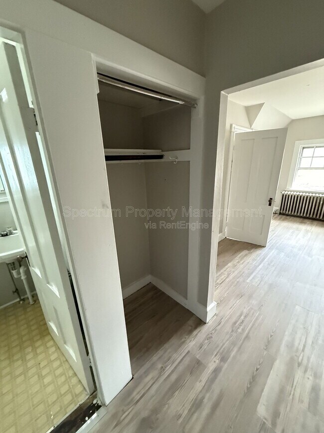 Building Photo - 40 Pleasant St