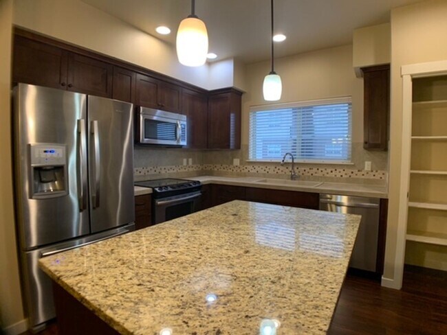 Building Photo - 45 Central Unit - 2 Bedrooms, 2 baths, 988 Sq. Ft.