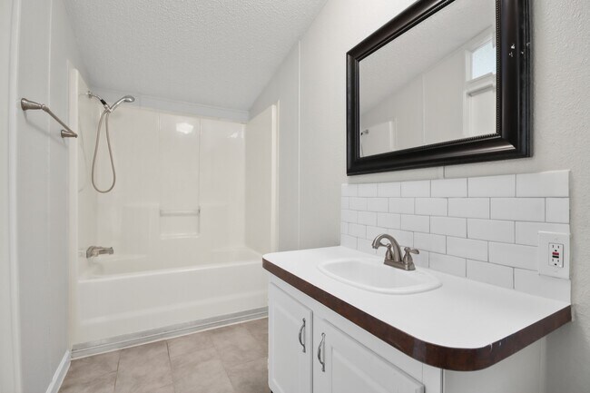 Building Photo - 25494 Deepwood Dr