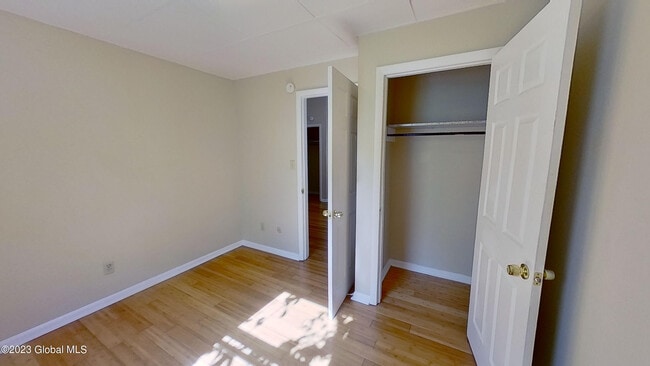 Building Photo - 420 Delaware Ave