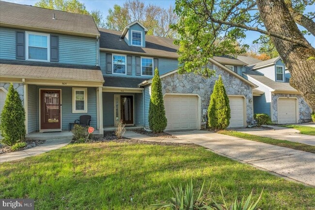 Building Photo - 506 Hazelwood Ln
