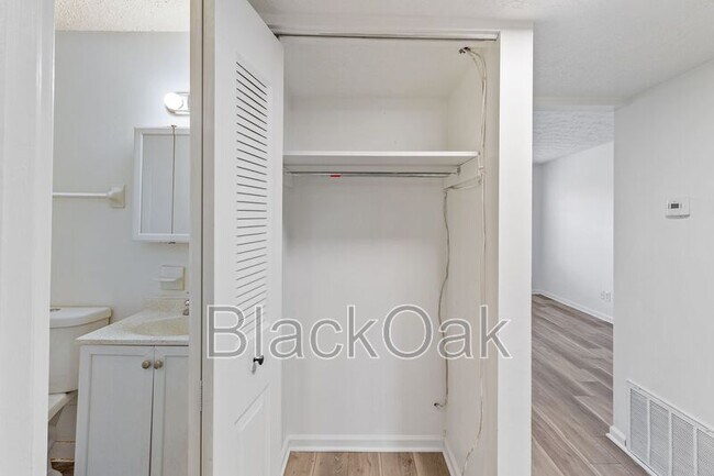 Building Photo - 4213 Foreman Ln