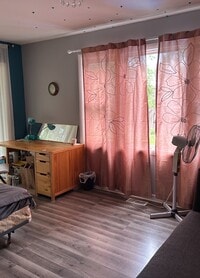 Building Photo - Private roomw