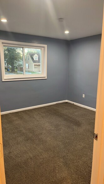 Main Floor Bedroom 1 - 13024 Bellaire Rd