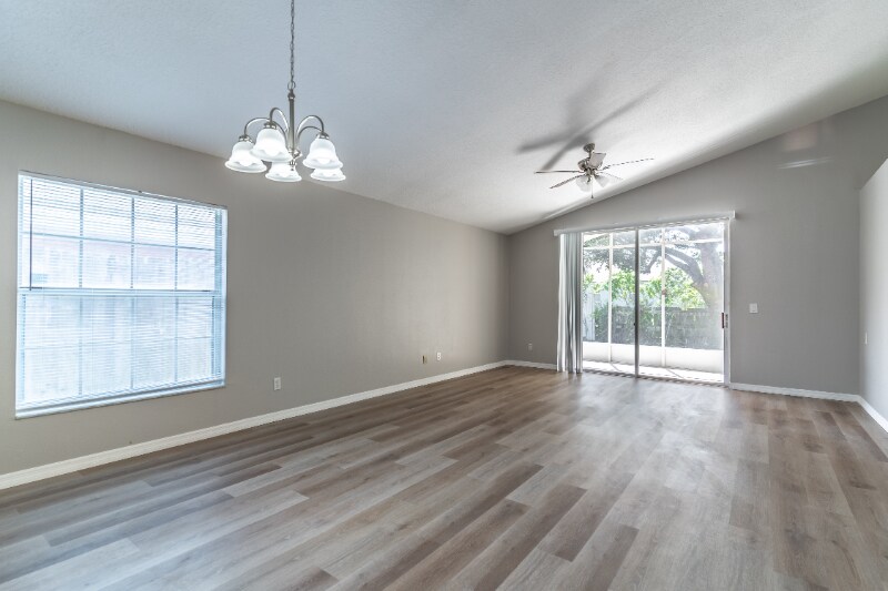Building Photo - 2306 Lily Pad Ln