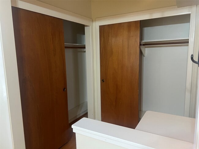 Building Photo - 3715 Latma Dr
