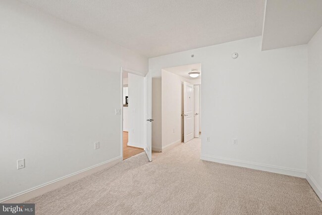 Building Photo - 11760 Sunrise Valley Dr