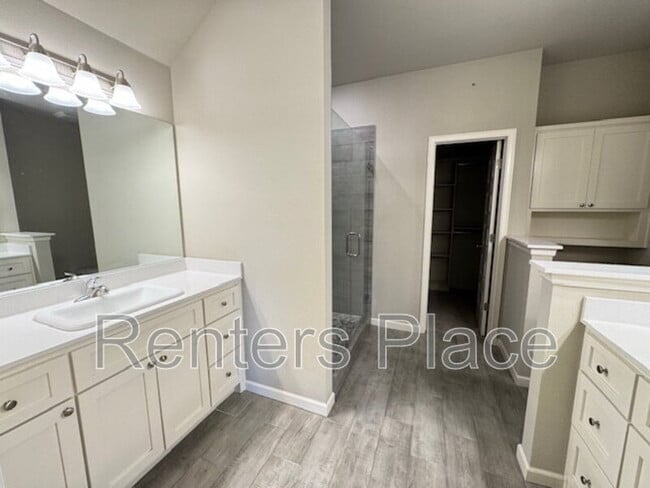 Building Photo - 28003 E 107th St S