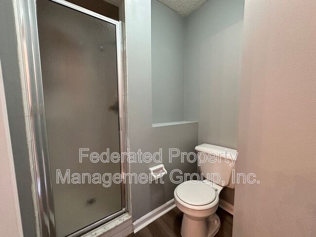 Building Photo - 13012 Staffordshire Dr S