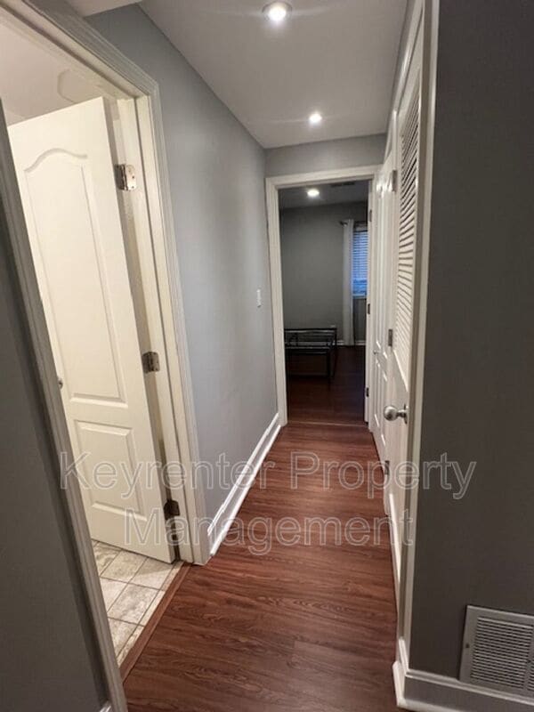 Building Photo - 4318 Belleview Ave