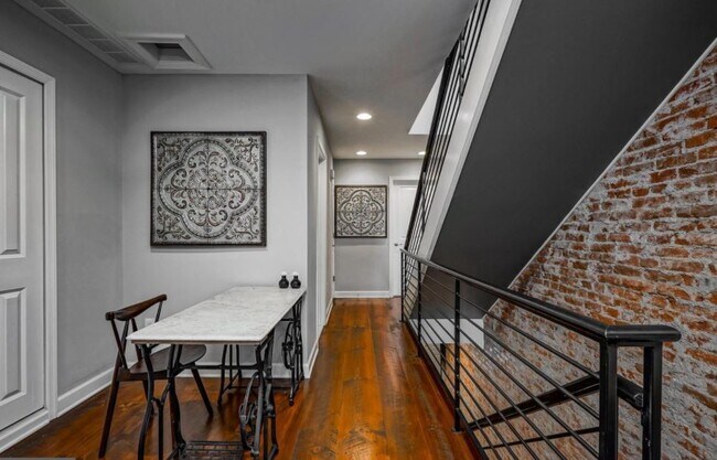 Building Photo - 2407 Grays Ferry Ave