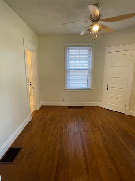Building Photo - 4124 Millsbrae Ave