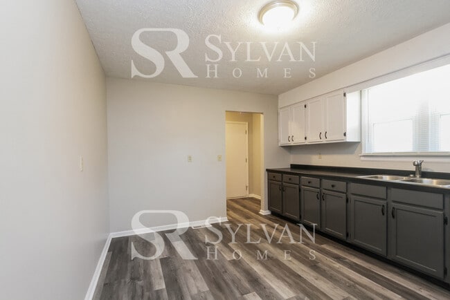 Building Photo - Fall in love with this 3BR, 2BA Home!