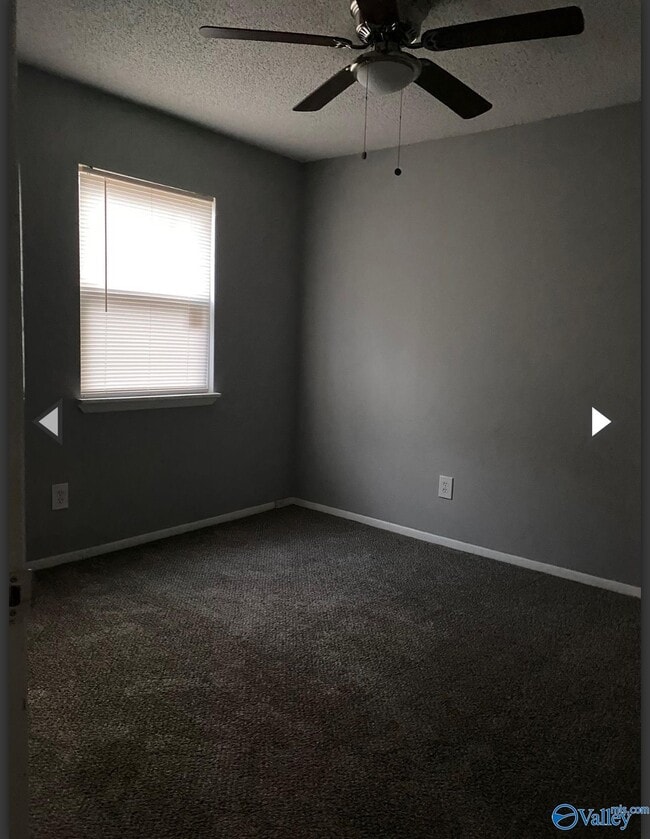 Building Photo - 3621 N Crestview Dr NW