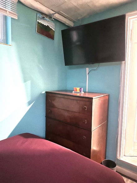 Building Photo - 5 Hardy Pl