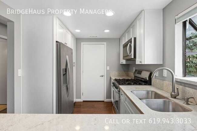 Building Photo - 1095 Shadowridge Dr