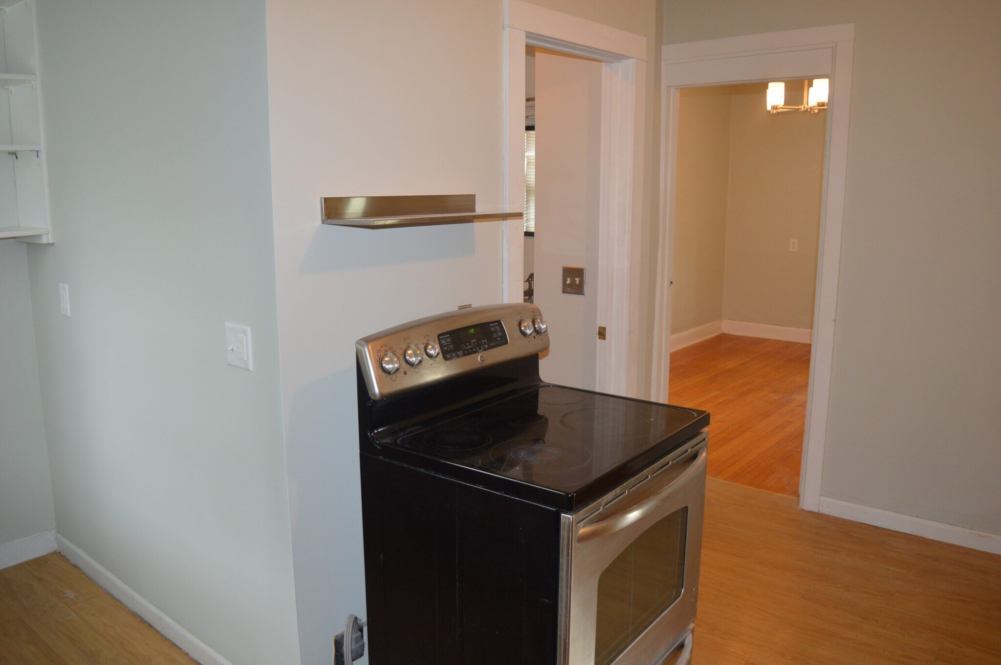 Building Photo - 142 S Marquette St