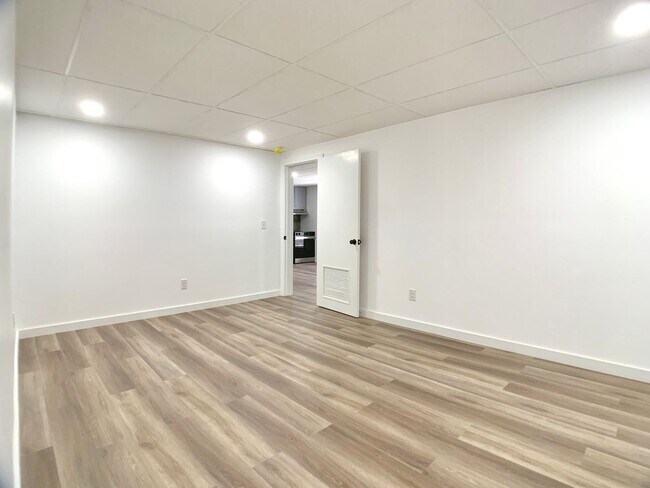 Building Photo - 33 Walker Cir