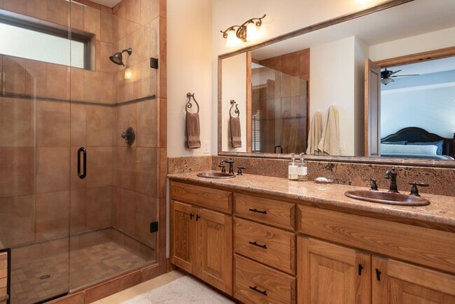 Building Photo - Stunning Furnished Estate in Pronghorn