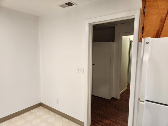 Building Photo - 16350 SE Vineyard Ln