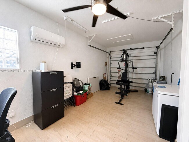Building Photo - 4340 SW 146th Ct