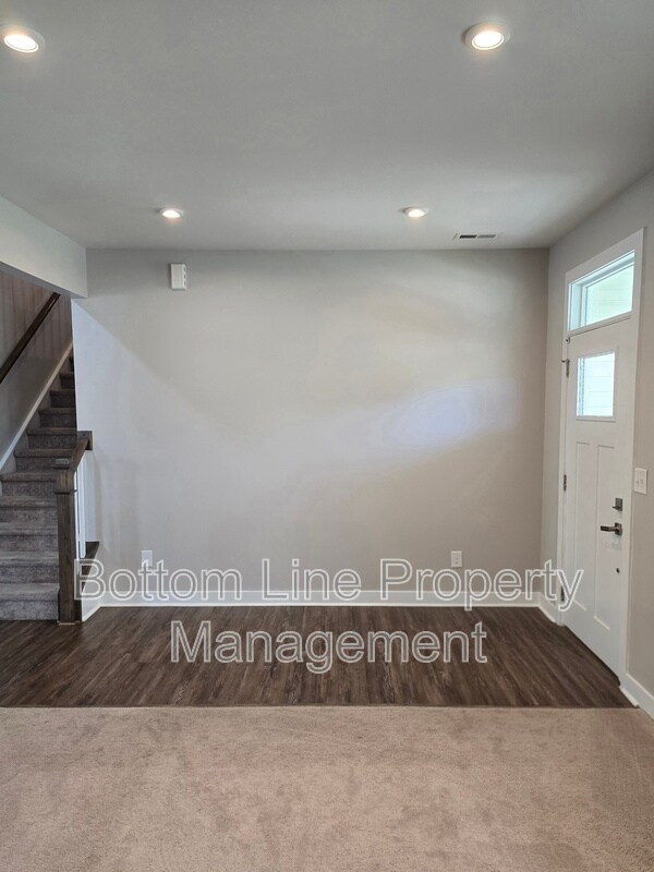 Building Photo - 2030 Sewall Ave SW