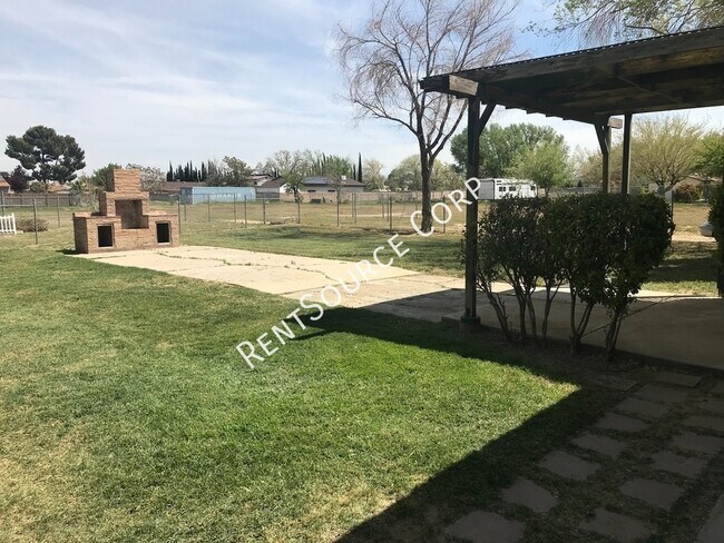 Building Photo - 44644 20th St W