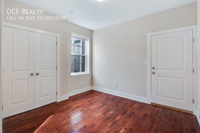 Building Photo - 46 S 44th St