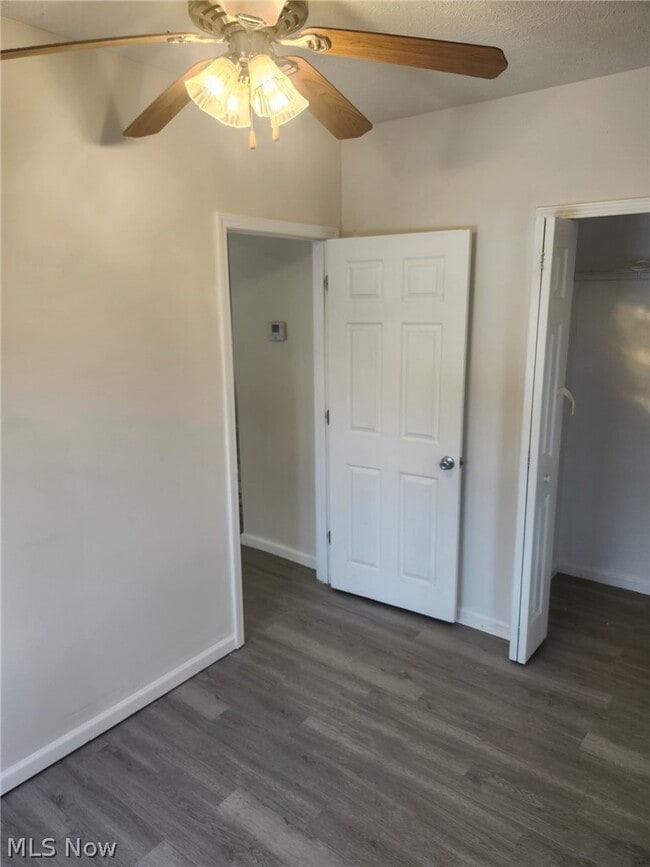 Building Photo - 12224 Fairview Ct