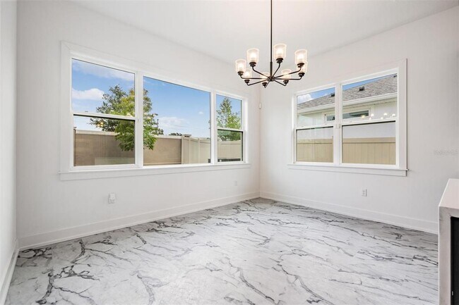Building Photo - 8373 Ivy Stark Blvd