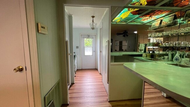 Building Photo - Large 2 Bedroom/2 Bath PALM HARBOR Manufactured Home in Cambridge 55+ Community In Hobe Sound Flo...