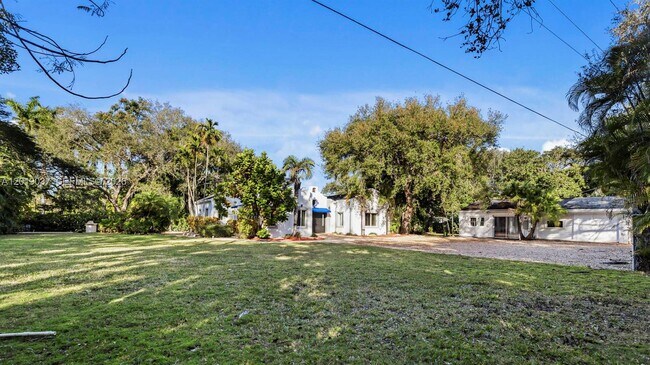 Building Photo - 7975 Sunset Dr