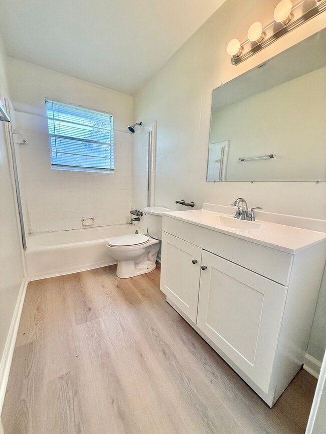 Building Photo - Home For Lease