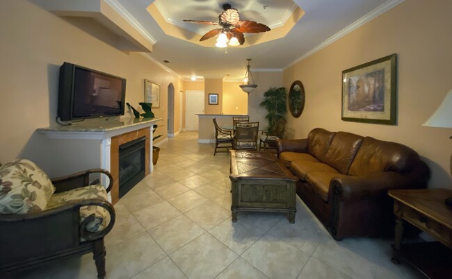 Building Photo - 2713 Via Murano