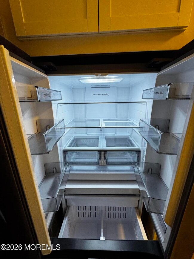 Building Photo - 905 Arlington Dr