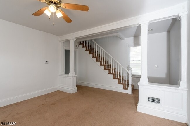 Building Photo - 114 E Main St