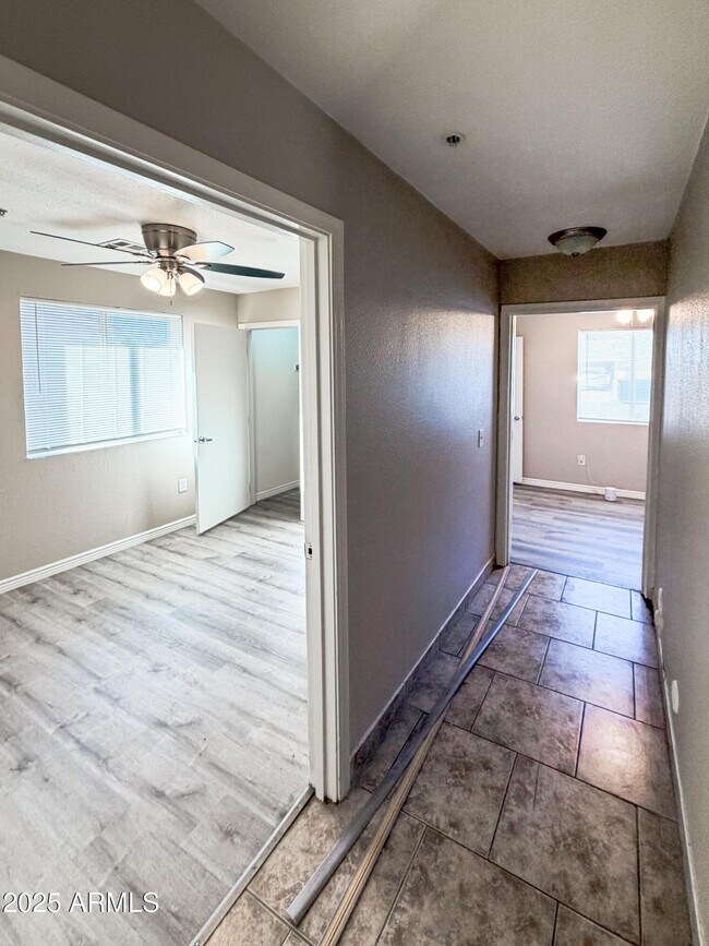 Building Photo - 6301 W Earll Dr